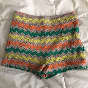 High-wasted colorful crochet shorts